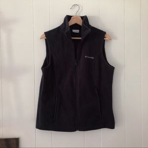 New W/O tags, Columbia fleece zip up vest
